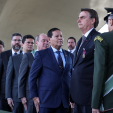 Proposta de ampliar membros do STF imita países autocráticos, como Venezuela e Hungria
