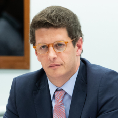 TRF1 mantém ação de improbidade administrativa contra Ricardo Salles no DF