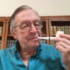 Reinaldo Azevedo deve indenizar Olavo de Carvalho, que deve indenizar Reinaldo