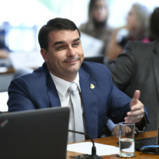 TJRJ: ainda que inédita, decisão sobre foro de Flávio Bolsonaro não é absurda