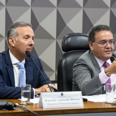Fim da isenção ao Prouni coloca em risco futuro do programa, dizem entidades