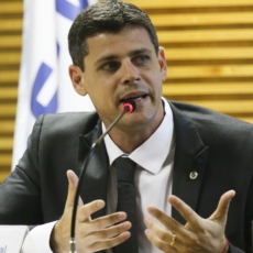 ‘Não temos espaço para mais perda de receita’, diz secretário do Tesouro