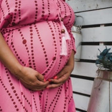 Lei 14.151/2021 fez um abismo do vão existente entre homens e mulheres