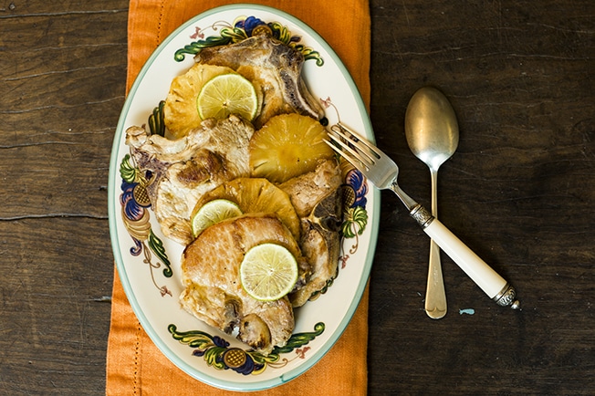 JOTA e panelinha: bisteca e lombinho suculentos