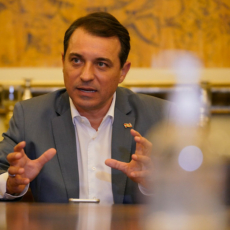 STF: AGU é contra ação do governador de SC para suspender processo de impeachment