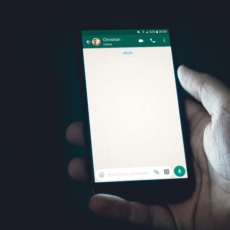 Afinal, compartilhar print screen de tela de WhatsApp é um ato ilegal?