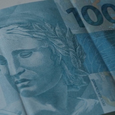 Constituição: Orçamento não pode prever programa social sem detalhar valores