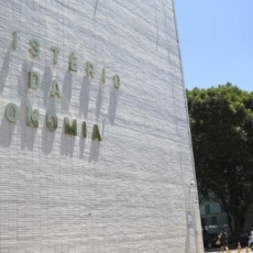 Em ofício ao Ministério da Economia setor de serviços e comércio criticam a PEC 45