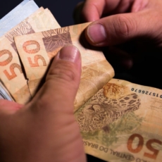 Competência para inscrever crédito tributário em dívida ativa é do procurador