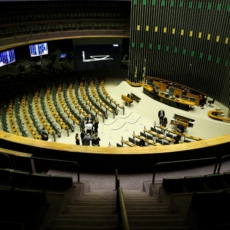 Supressão do debate parlamentar como instrumento de ‘checks and balances’