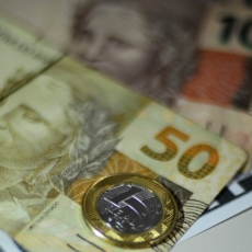 Efeitos deletérios da ‘indústria de limpeza de nomes’ no mercado de crédito