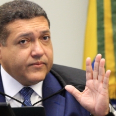 Os pedidos de vista e destaque de Nunes Marques em casos de interesse do governo