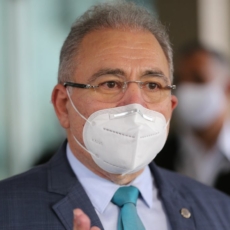 Preocupação com pedido de processo ético no CFM é zero, diz Queiroga