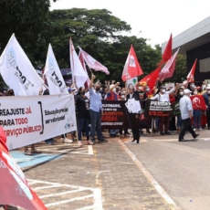 Movimento dos servidores não altera status quo de negociações
