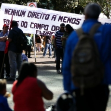 Interações e provocações dos movimentos sociais com o campo jurídico