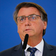 Entenda por que a popularidade de Bolsonaro parou de cair nos últimos meses