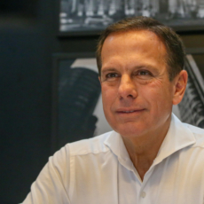 Doria confirma renúncia ao governo de SP e candidatura à Presidência da República