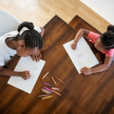Adoção: Proibir escolha racial é a solução para crianças acolhidas?