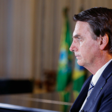 PGR pede para ouvir ex-presidentes da Petrobras e do BB sobre citação a Bolsonaro