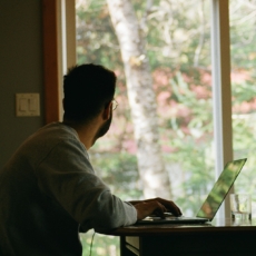 Empregador deve responder por acidente ocorrido com empregado em trabalho remoto?