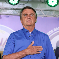 Bolsonaro tenta se blindar de desgaste político causado por aumento no diesel