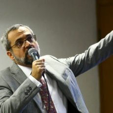 Boulos não deve indenizar Weintraub por chamá-lo de ‘vagabundo’, decide juíza