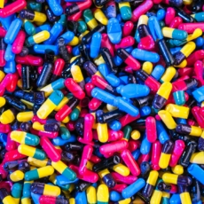 Governo federal faz mais um ataque à política de drogas no Brasil