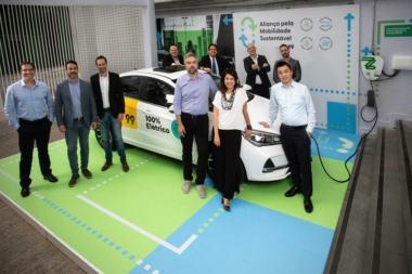 Empresas buscam ciclo virtuoso para impulsionar veículos elétricos no Brasil