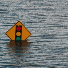 Na tempestade global, navegar é mais que preciso: é essencial