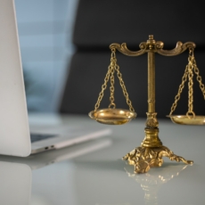 É legítimo usar critérios objetivos na aferição da gratuidade de justiça?