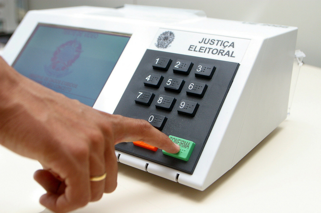 liberdade de expressão eleições