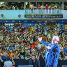 Quaest/Genial: Lula avança 4 pontos no RJ enquanto Bolsonaro oscila para baixo