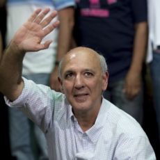 Juiz do DF condena novamente José Arruda à perda dos direitos políticos por 12 anos