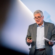 Tecnologia é o melhor investimento na saúde, diz André Medici