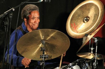 Al Foster celebra 80º aniversário com Reflections - Jakson Aires, Alves ...