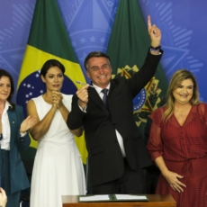 O que explica o crescimento de Bolsonaro em pesquisas eleitorais por segmentos?