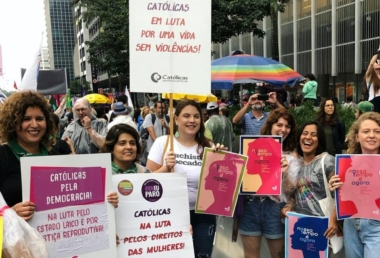 STJ decide que ONG a favor do aborto pode manter ‘católicas’ no nome