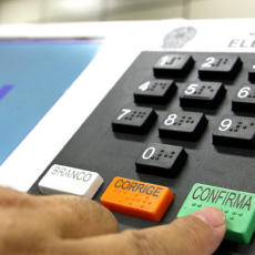 Descubra qual foi o primeiro nome da urna eletrônica
