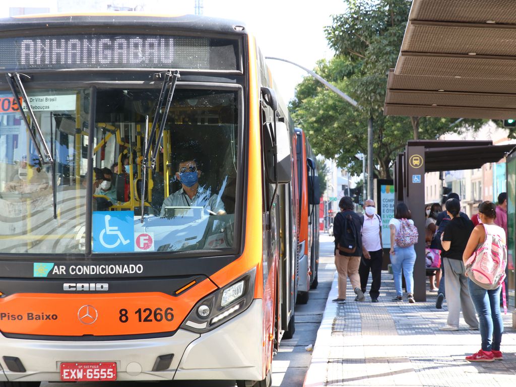 BA: Vitória da Conquista terá mais horários de ônibus neste domingo de  eleições