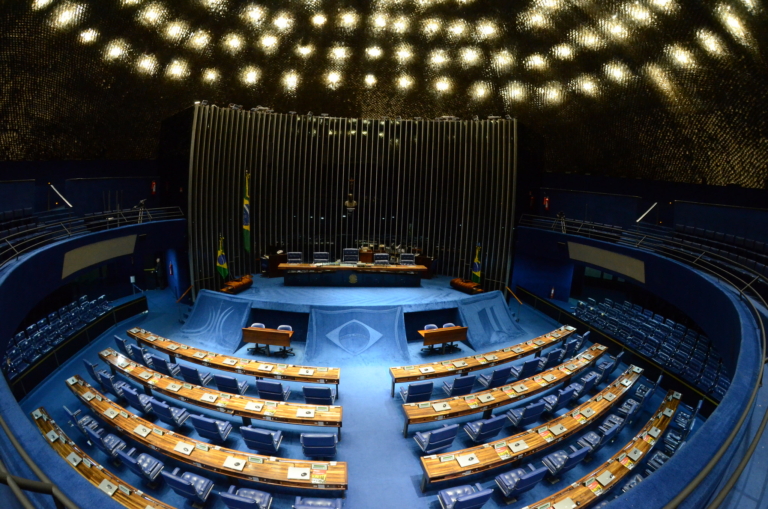 relações governamentais