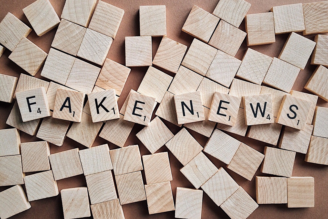 Governo quer retomar PL das Fake News, mas debate sobre pagamento