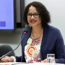 Quem é Luciana Santos, anunciada por Lula como ministra de Ciência e Tecnologia?