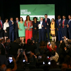 Lula anuncia Nísia Trindade na Saúde, Camilo Santana na Educação e mais 14 ministros