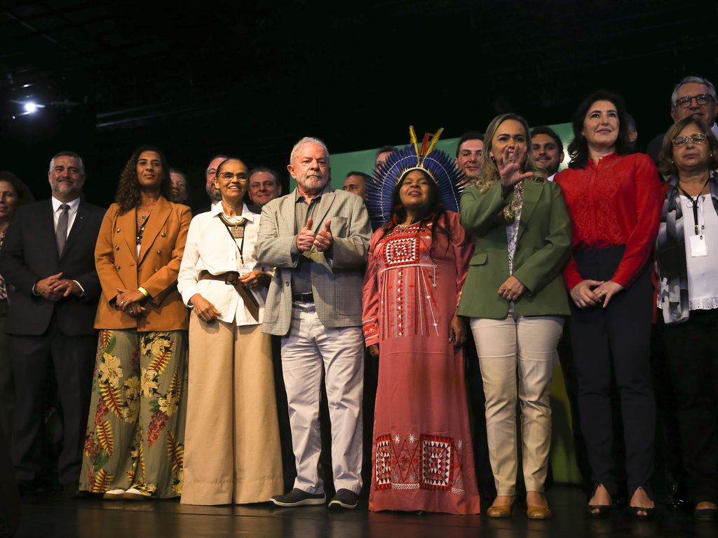 Conheça a nova presidente da Associação Empresarial de São José