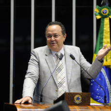 PGR propõe acordo de não persecução penal a Silas Câmara em caso de rachadinha