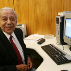 Decano da cobertura do STF, Luiz Orlando Carneiro morre aos 84 anos