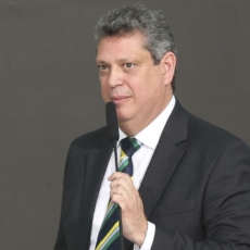 Governo vai criar mesas de diálogo para reforma trabalhista