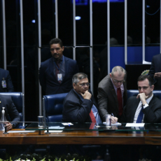 Eleição no Congresso testa presidencialismo de coalizão pretendido por Lula