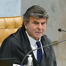 Luiz Fux derruba artigo da LC 194 que retirava TUSD/TUST da base do ICMS