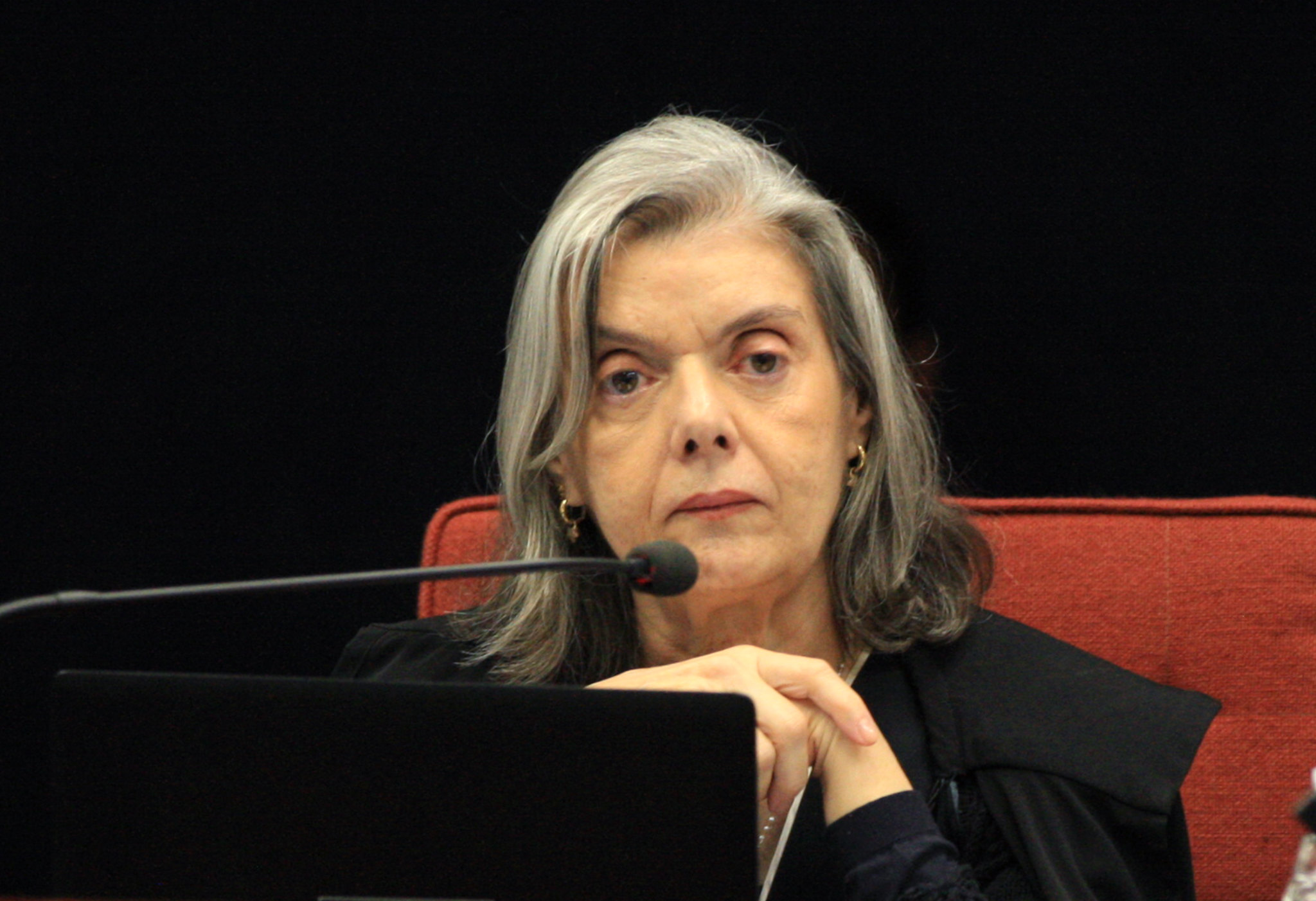 C rmen L cia Pede Vista De A o Sobre Liberdade De Express o De 